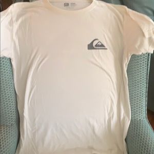 Men’s XL Quiksilver Tee